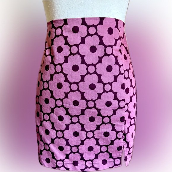 60's STYLE PINK & PURPLE MINI FLORAL SKIRT - Picture 2 of 4